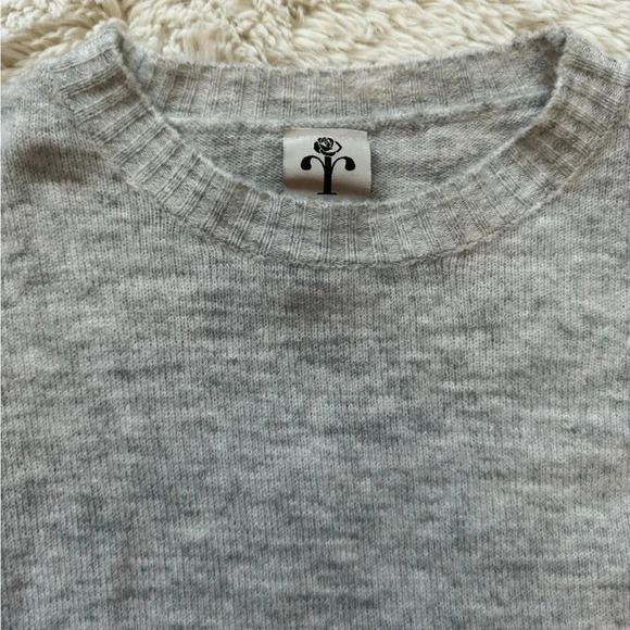 Rain + Rose Sweater Gray with faux leopard fur on bottom and sleeves size small - Picture 3 of 8